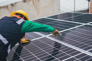 Lắp điện mặt trời mái nhà có phải đăng ký kinh doanh?