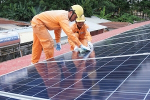 Điện mặt trời mái nhà - Nhà nhà cùng lợi, cần tiếp tục khuyến khích